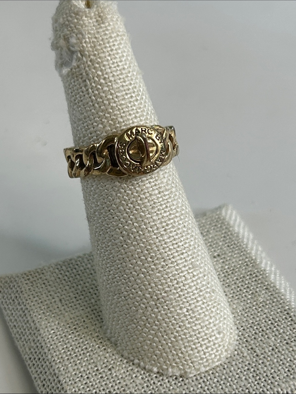 Marc by Marc Jacobs Gold Katie Turnlock Cuban Chain Link Band Ring Size 6